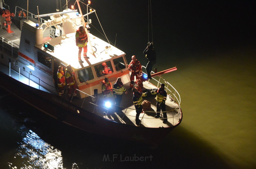 Einsatz BF Hoehenretter Koelner Seilbahn Hoehe Zoobruecke P2453.JPG